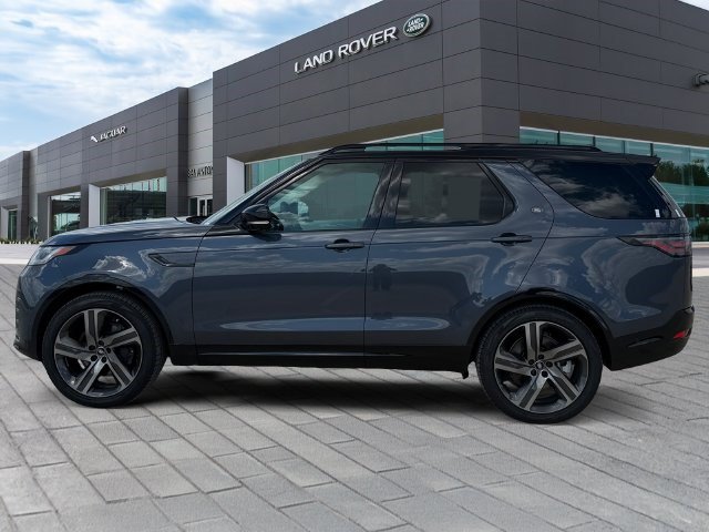 Used 2026 Land Rover Discovery Limited Edition AWD/4WD image 2