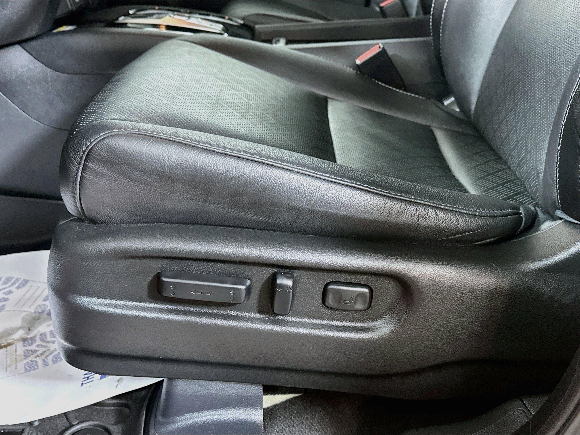 Used 2023 Honda Passport Elite image 19