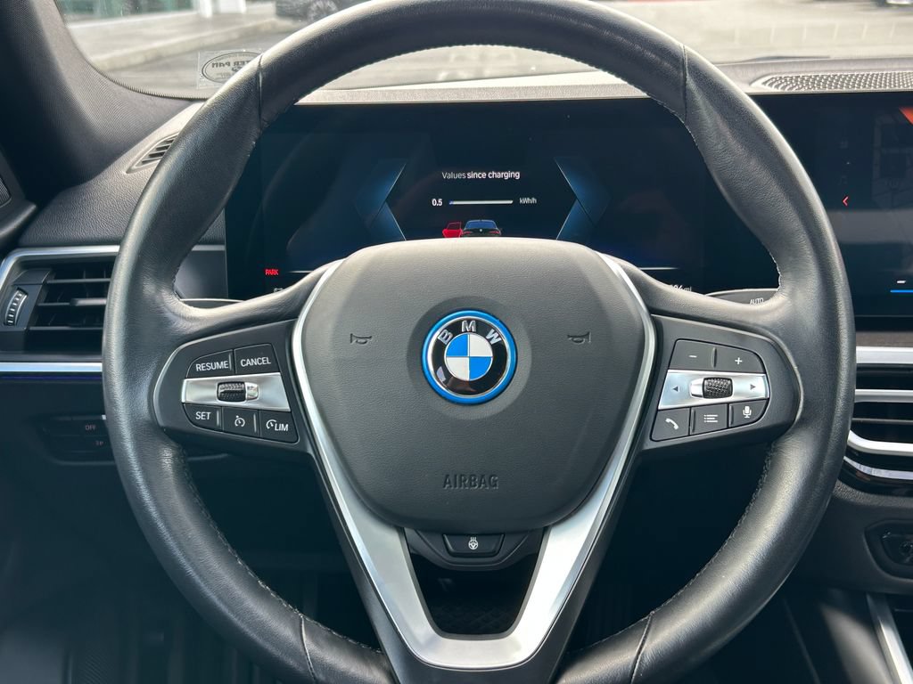 Used 2023 BMW i4 eDrive40 w/ Premium Package RWD image 18