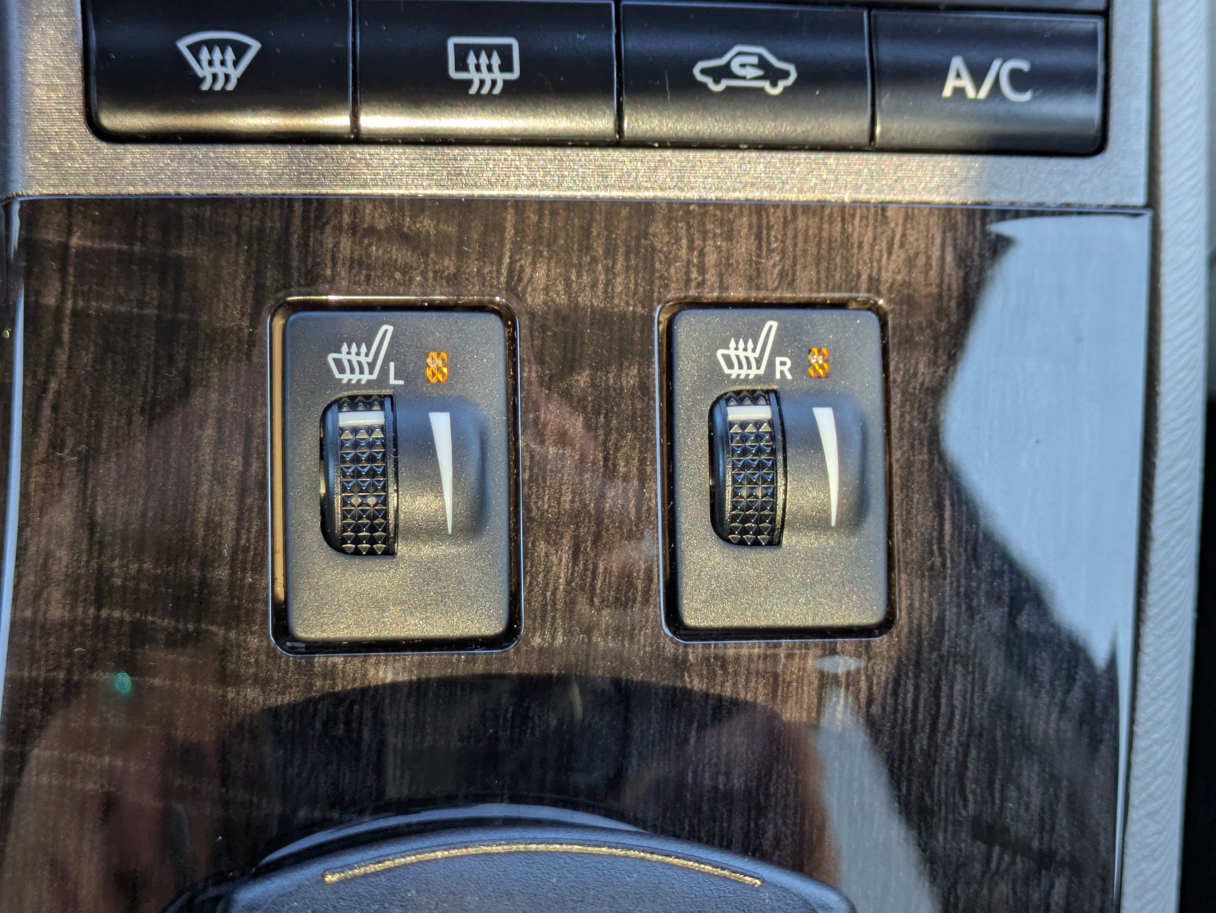 Used 2013 Toyota Venza XLE image 33