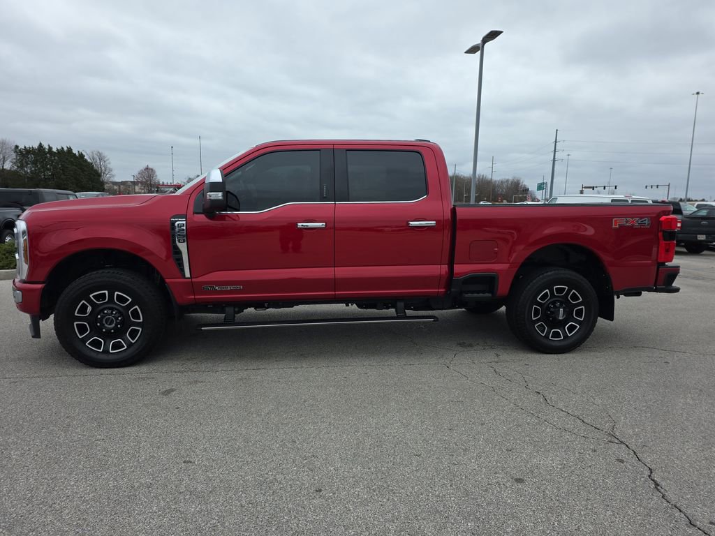 Used 2024 Ford F250 Platinum w/ FX4 Off-Road Package image 4