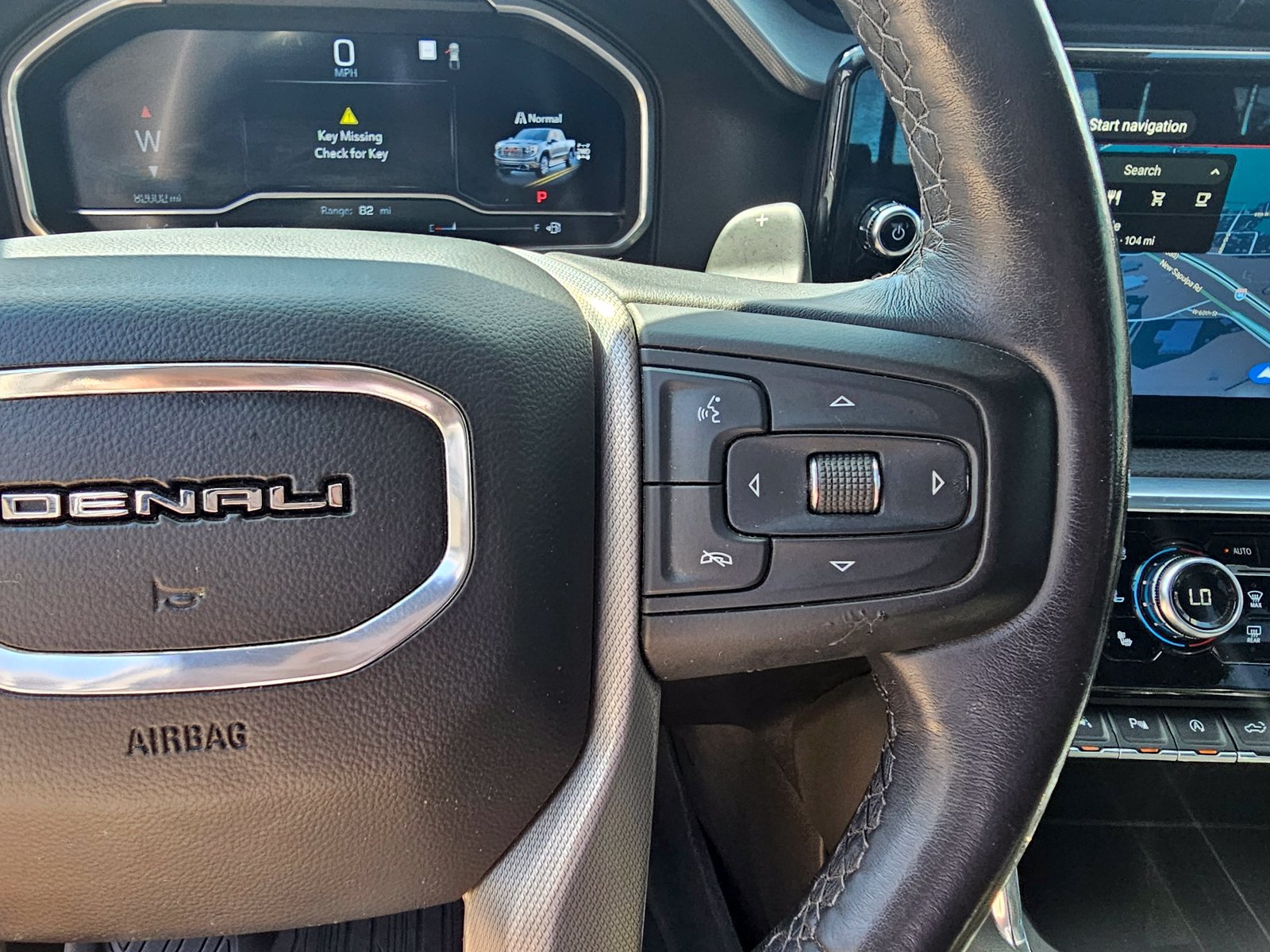 Used 2023 GMC Sierra 1500 Denali AWD/4WD image 19