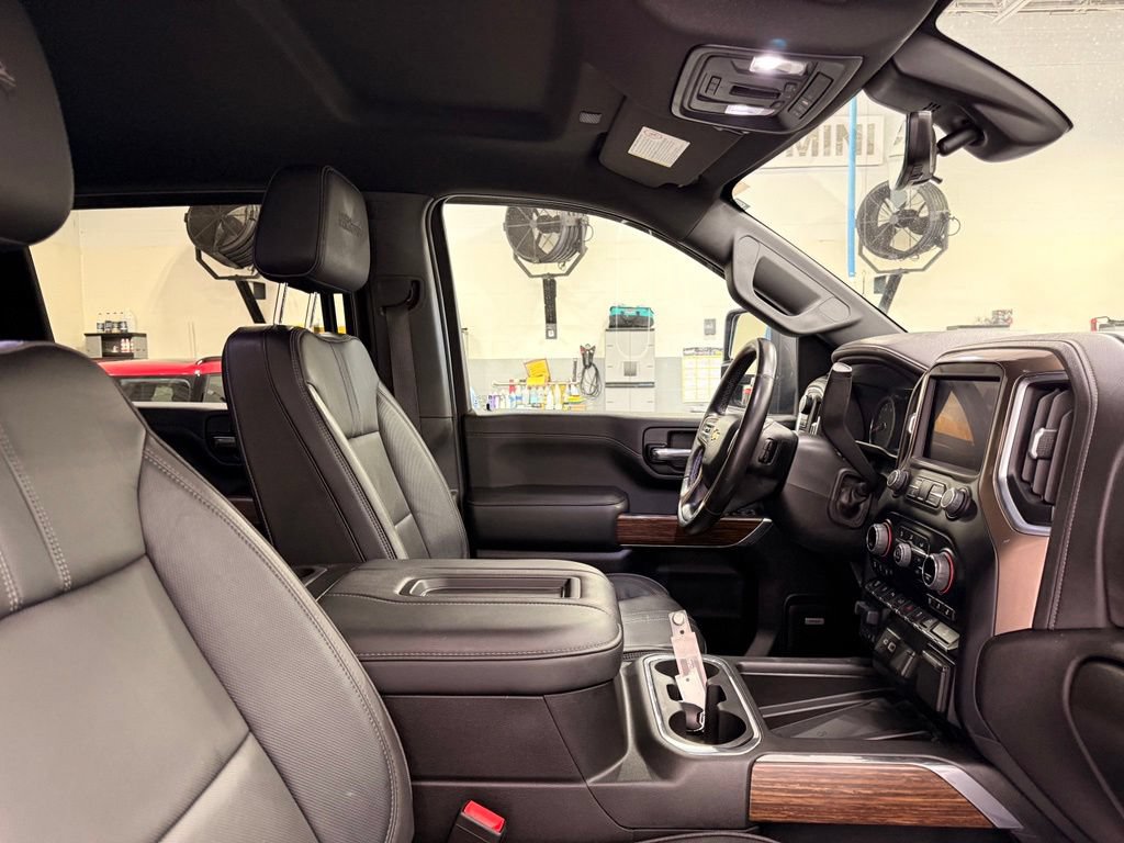 Used 2022 Chevrolet Silverado 3500 High Country w/ Z71 Off-Road Package AWD/4WD image 28