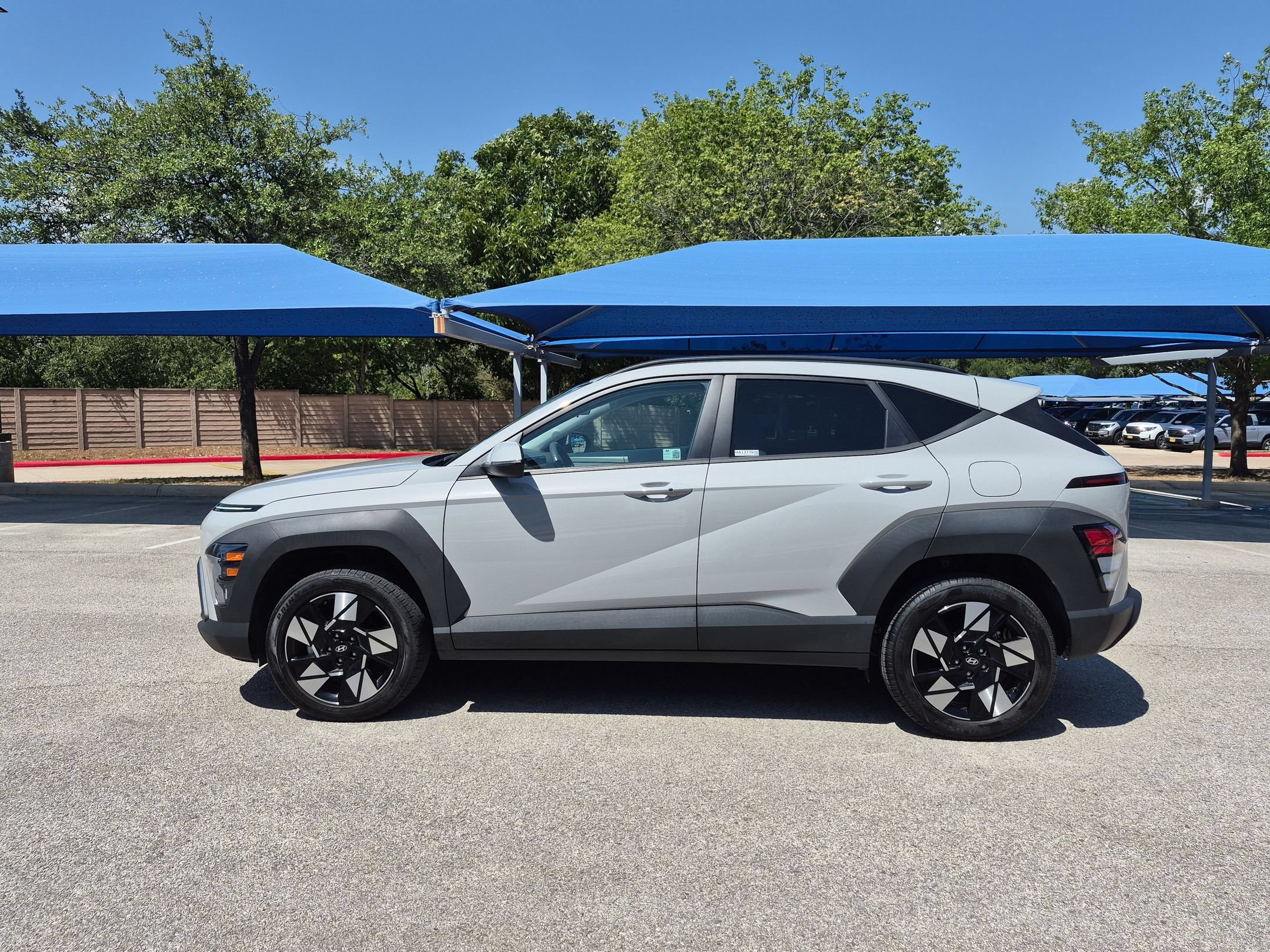 Used 2024 Hyundai Kona SEL AWD/4WD image 6