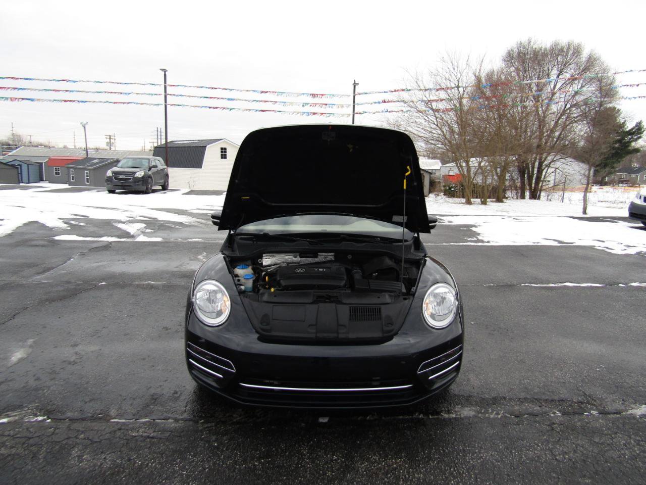 Used 2017 Volkswagen Beetle 1.8T SE FWD image 23