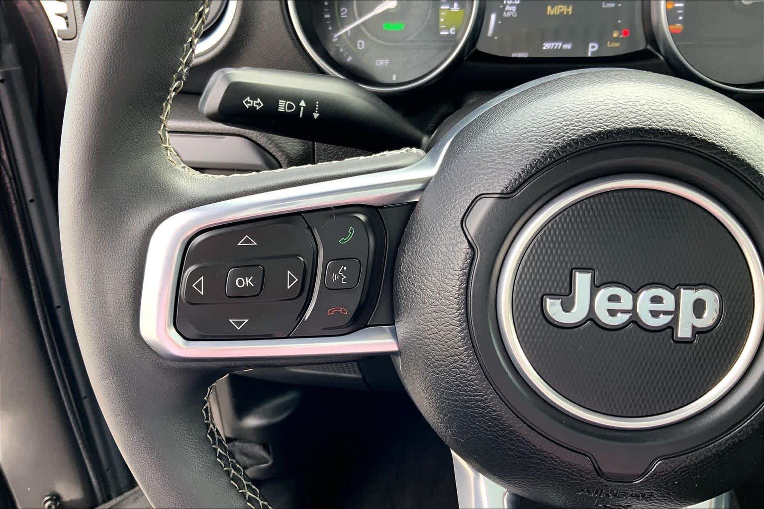 Used 2023 Jeep Wrangler Unlimited Sahara w/ Cold Weather Group AWD/4WD image 20