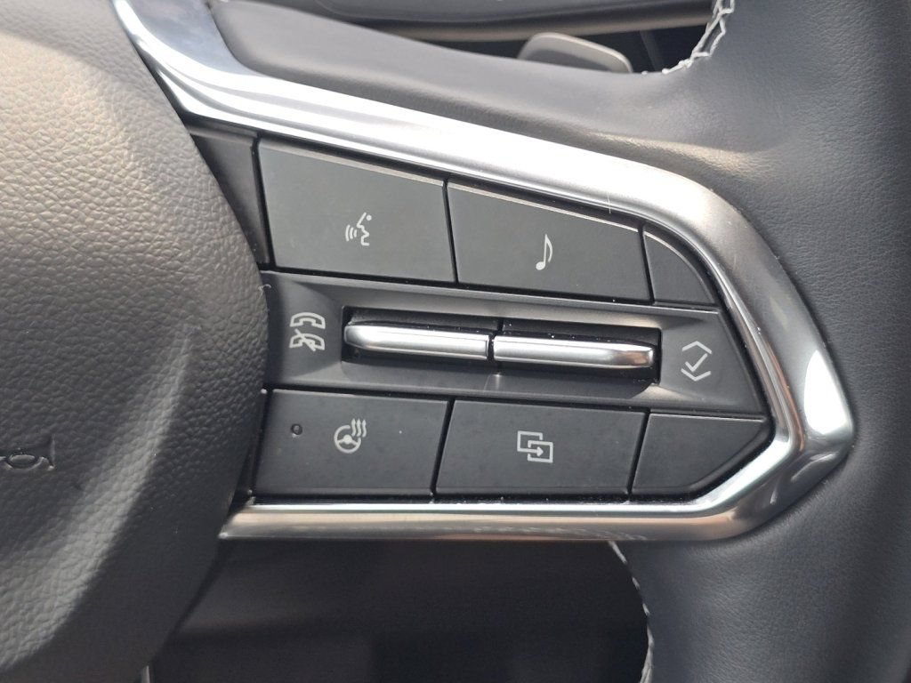 Used 2024 Chevrolet Traverse LT w/ LPO, Floor Liner Package AWD/4WD image 31
