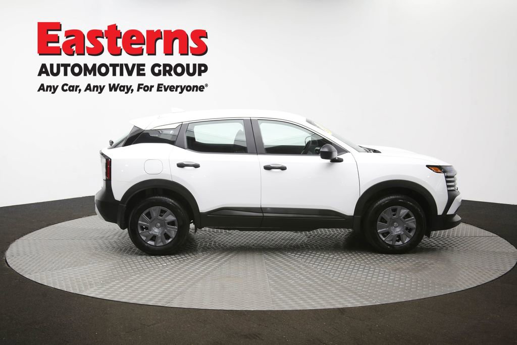 Used 2025 Nissan Kicks S image 44