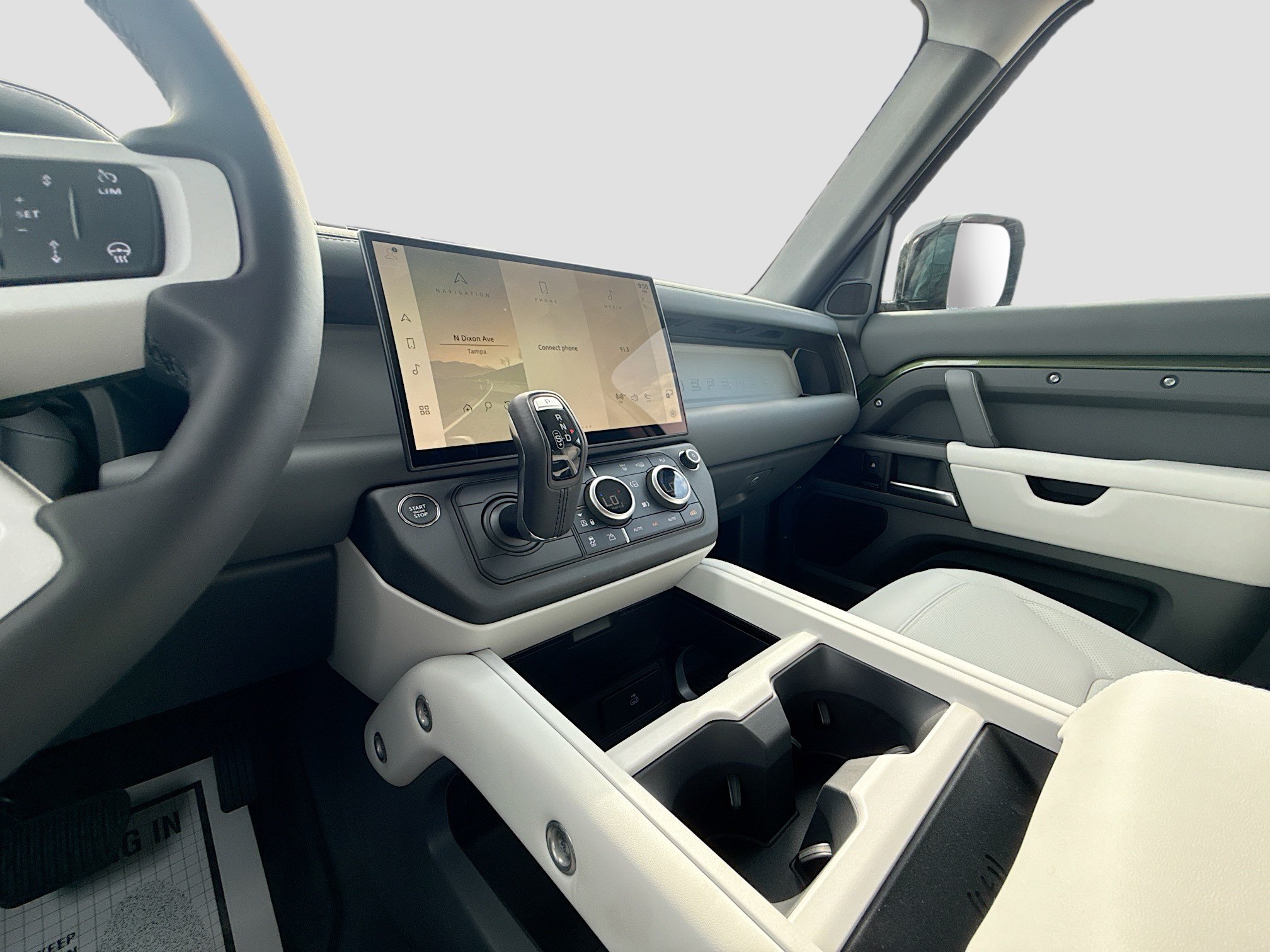 New 2026 Land Rover Defender 110 X-Dynamic SE AWD/4WD image 28
