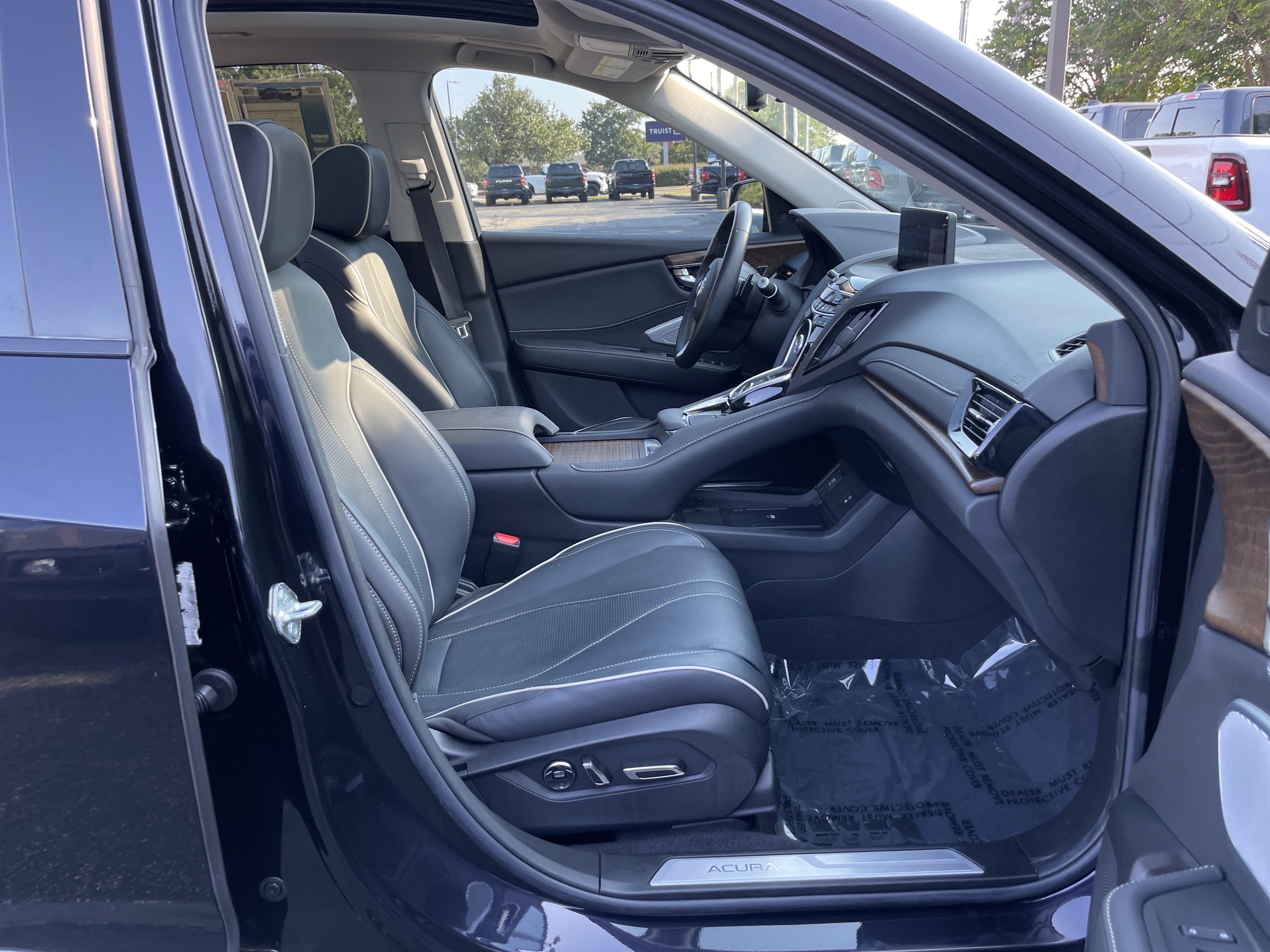 Used 2024 Acura RDX w/ Advance Package AWD/4WD image 32