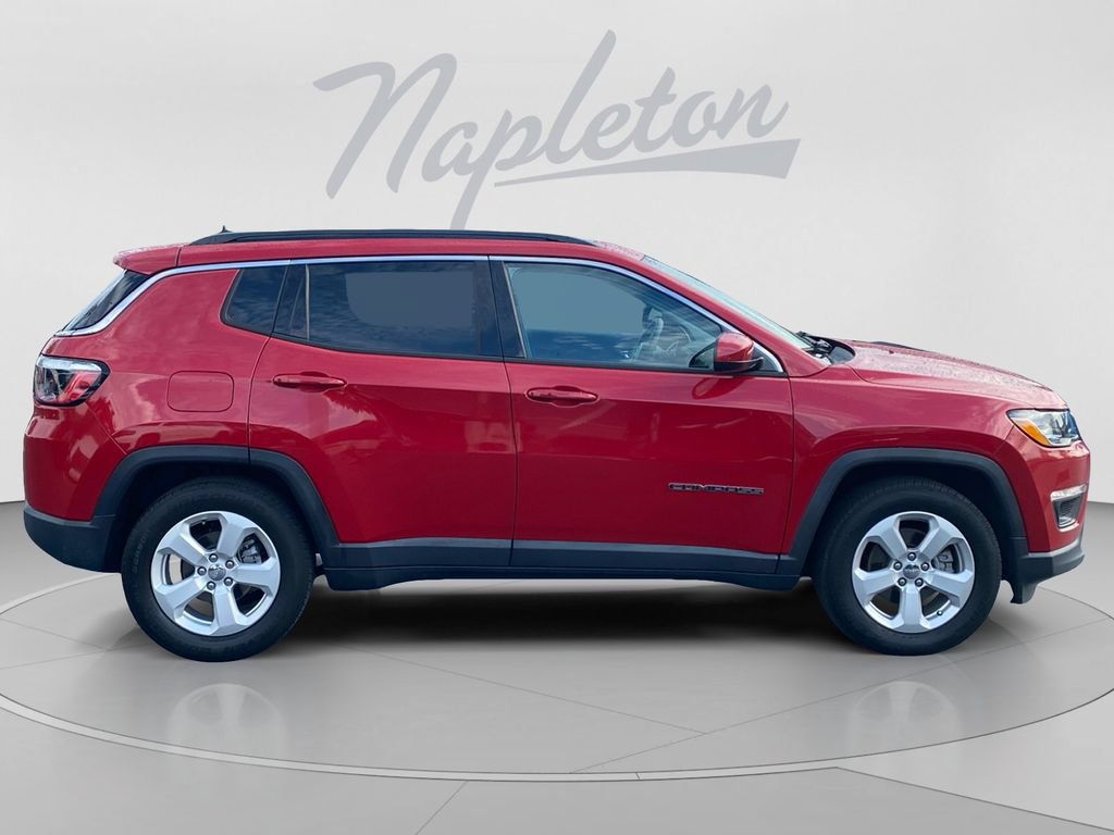 Used 2021 Jeep Compass Latitude w/ Sun and Sound Group FWD image 7