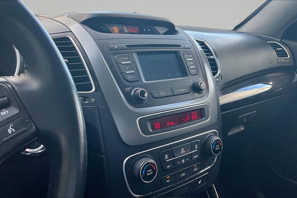 Used 2015 Kia Sorento EX image 10