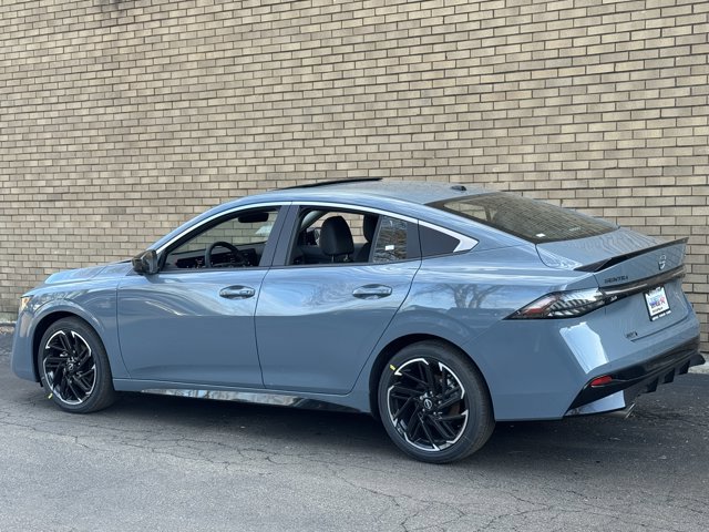 New 2026 Nissan Sentra SR w/ SR Premium Package FWD image 27