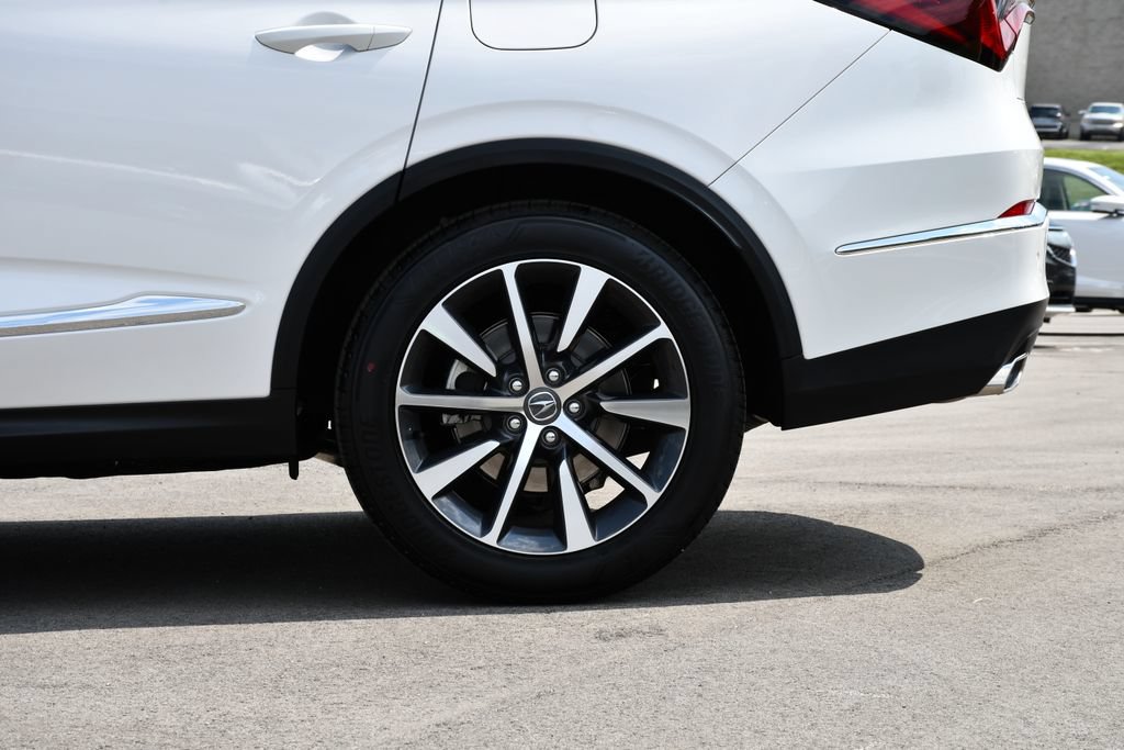 Certified 2026 Acura MDX w/ Technology Package AWD/4WD image 11