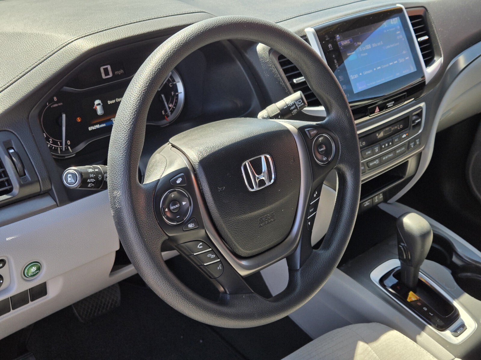 Used 2018 Honda Pilot EX image 16