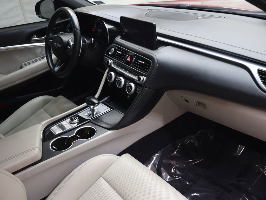 Used 2023 Genesis G70 2.0T image 11