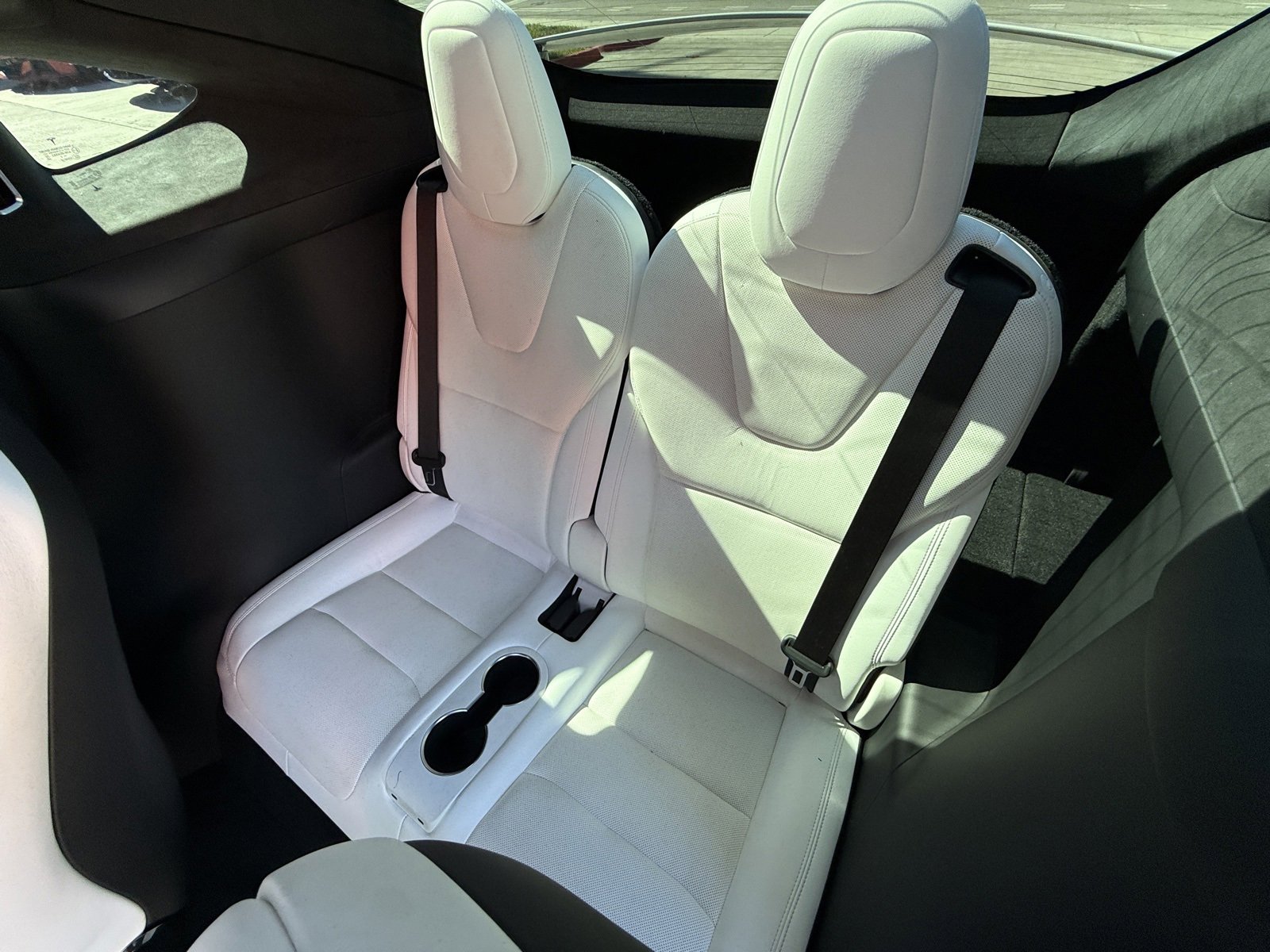 Used 2022 Tesla Model X Plaid image 16