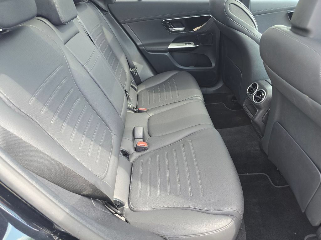 Certified 2026 Mercedes-Benz GLC 300 4MATIC image 24