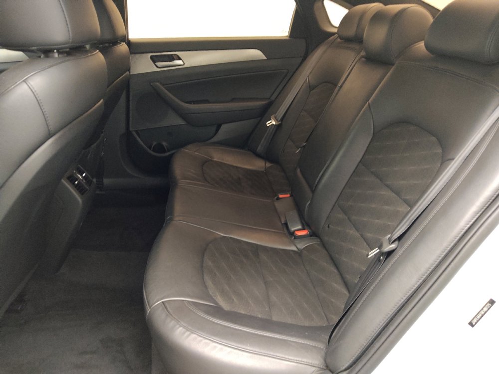 Used 2019 Hyundai Sonata Sport w/ Tech Package 03 FWD image 18