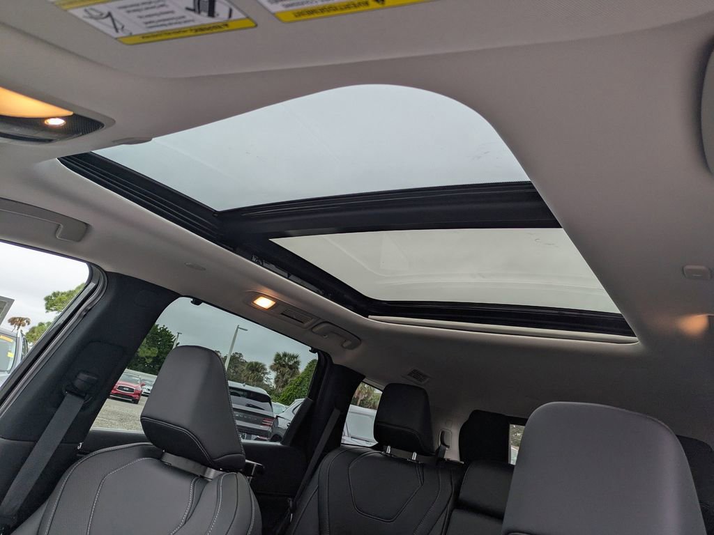 New 2026 INFINITI QX60 Luxe w/ Family Package image 23