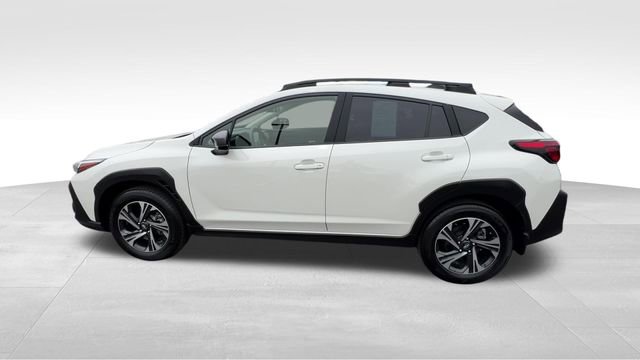 Used 2024 Subaru Crosstrek 2.0i Premium AWD/4WD image 3