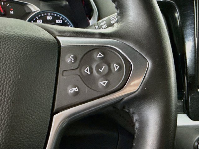 Used 2022 Chevrolet Traverse RS FWD image 14