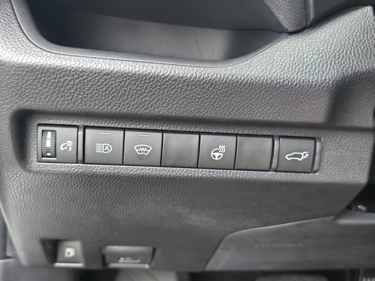 Certified 2024 Toyota RAV4 XSE w/ Weather Package AWD/4WD image 9