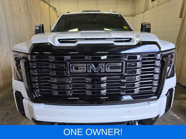 Used 2025 GMC Sierra 3500 Denali Ultimate image 3