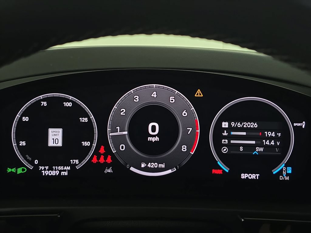 Certified 2024 Porsche Cayenne AWD/4WD image 15