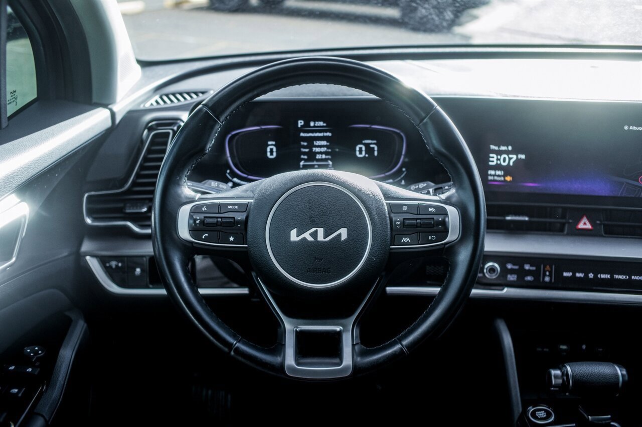 Used 2024 Kia Sportage EX image 18