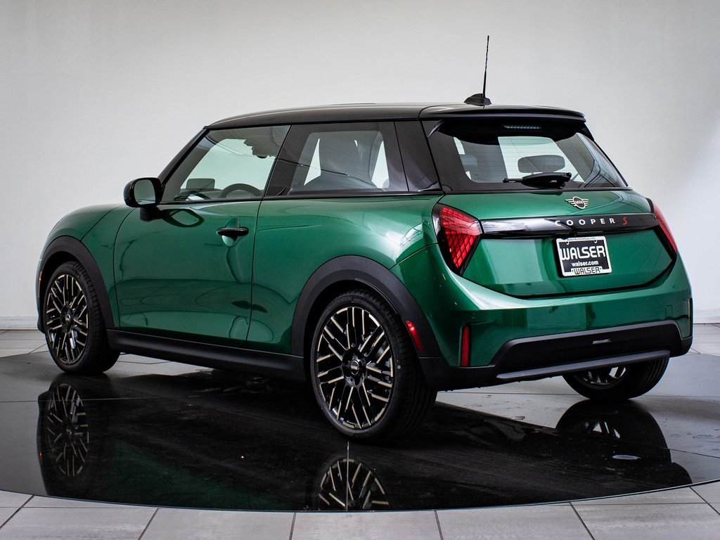 Certified 2025 MINI Cooper S image 11