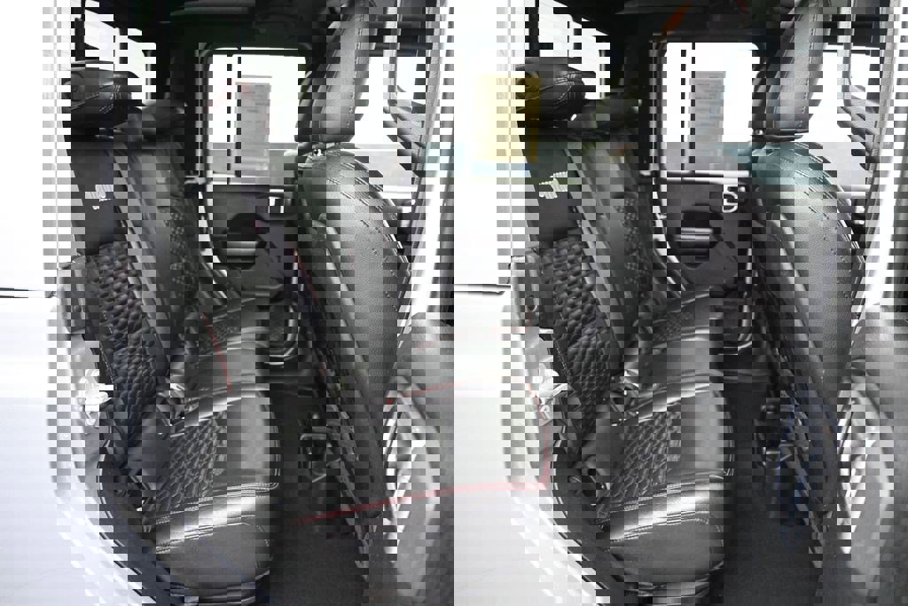 Used 2020 Jeep Gladiator Rubicon AWD/4WD image 11