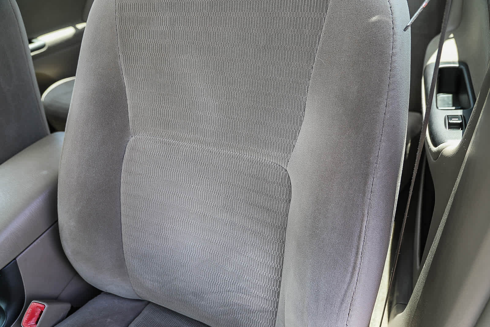 Used 2006 Toyota Camry LE FWD image 23