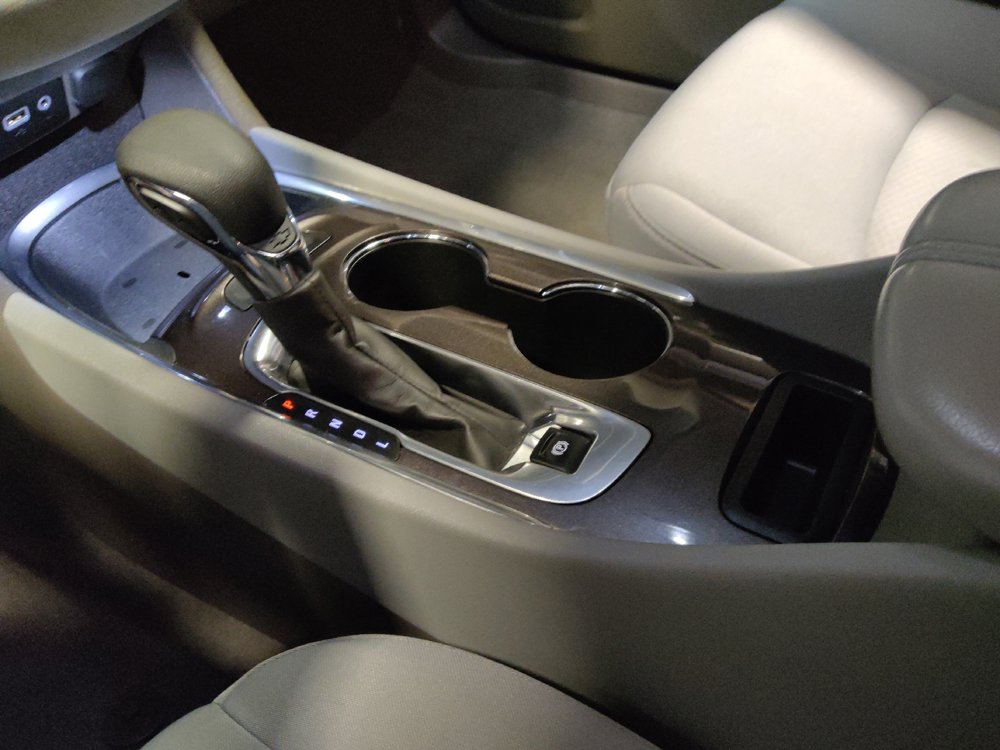 Used 2023 Chevrolet Malibu LT FWD image 26