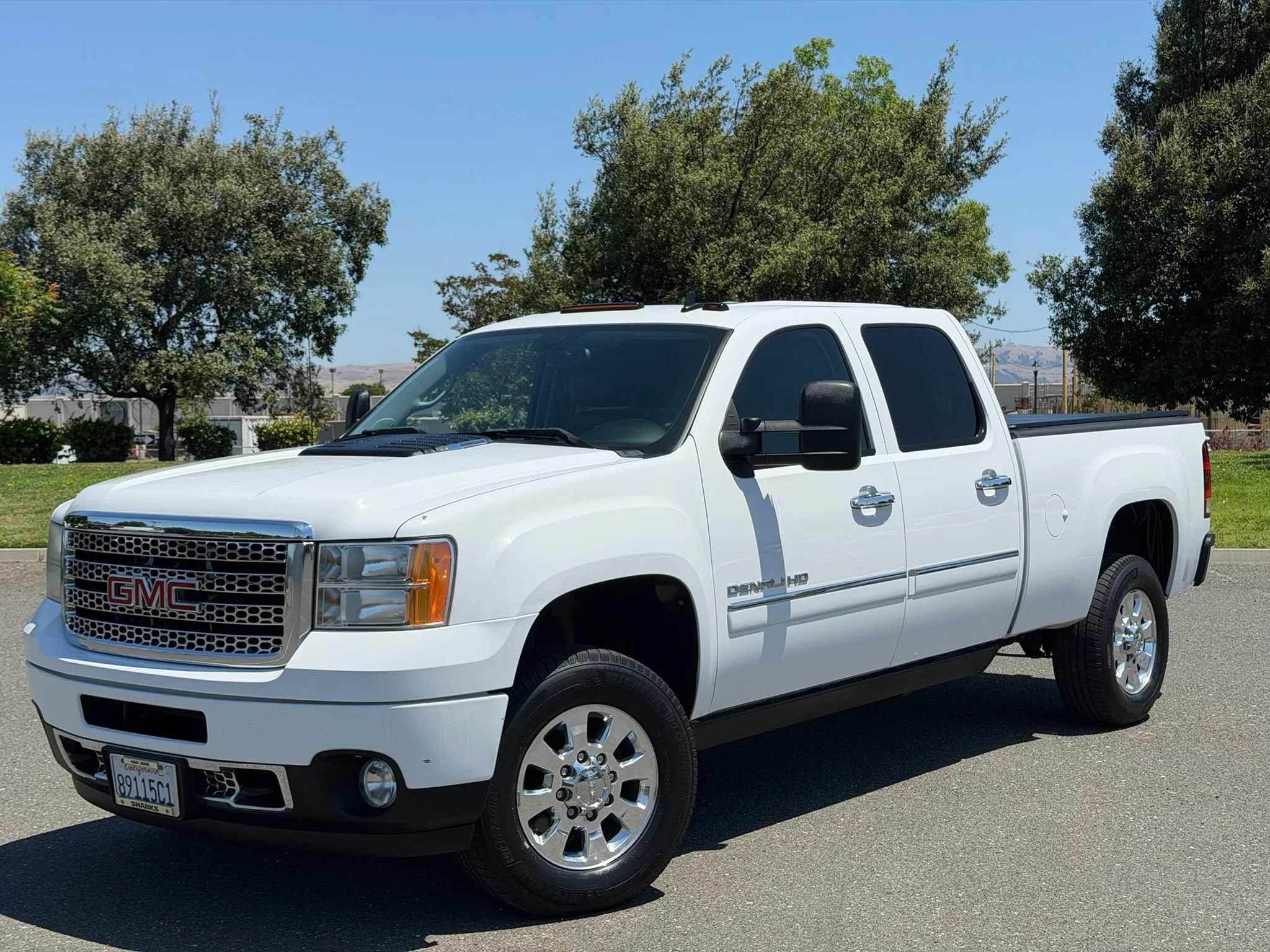 Used 2011 GMC Sierra 3500 Denali w/ Suspension Package, Off-Road AWD/4WD image 1