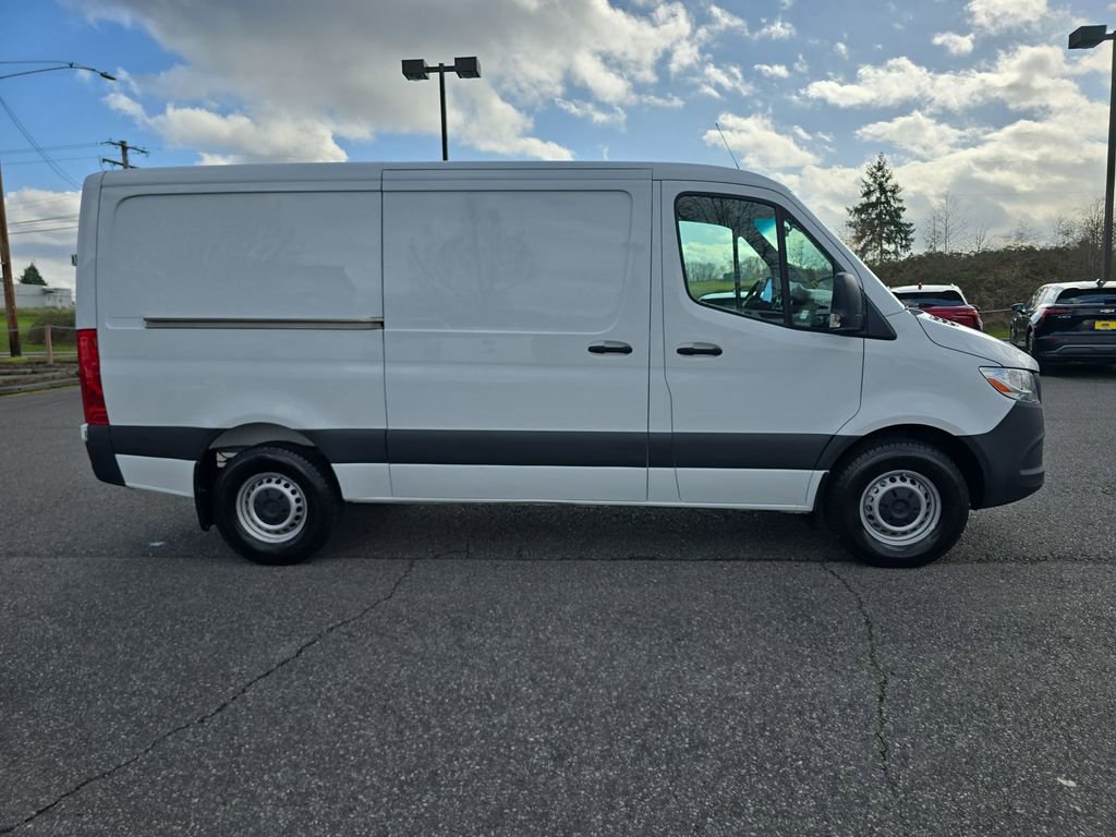 Used 2023 Mercedes-Benz Sprinter 144 Cargo image 7