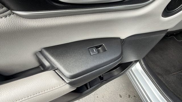 Used 2021 Honda CR-V Touring image 15