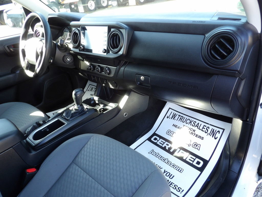 Used 2022 Toyota Tacoma SR image 35