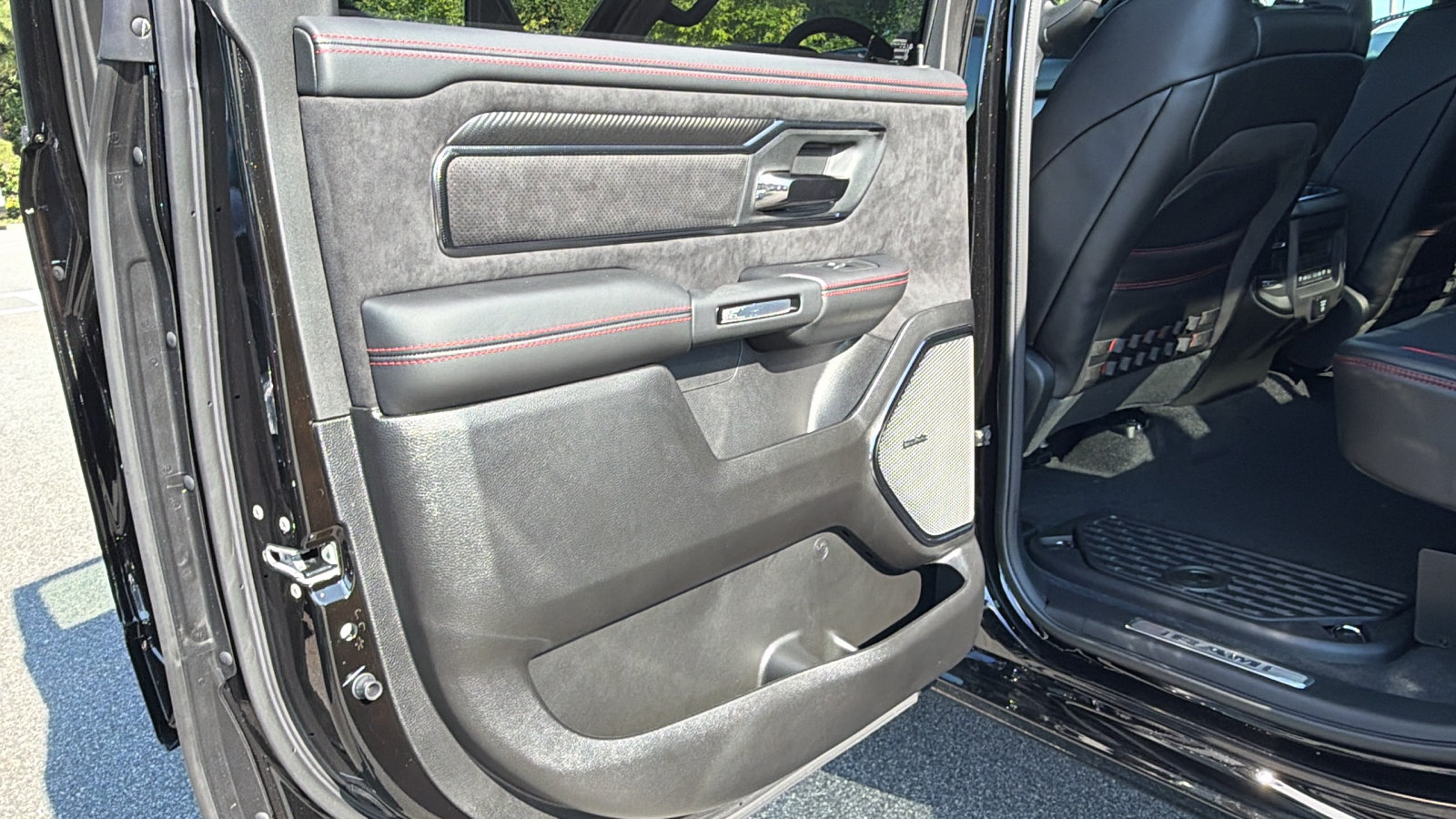 New 2027 RAM 1500 4x4 Crew Cab image 19