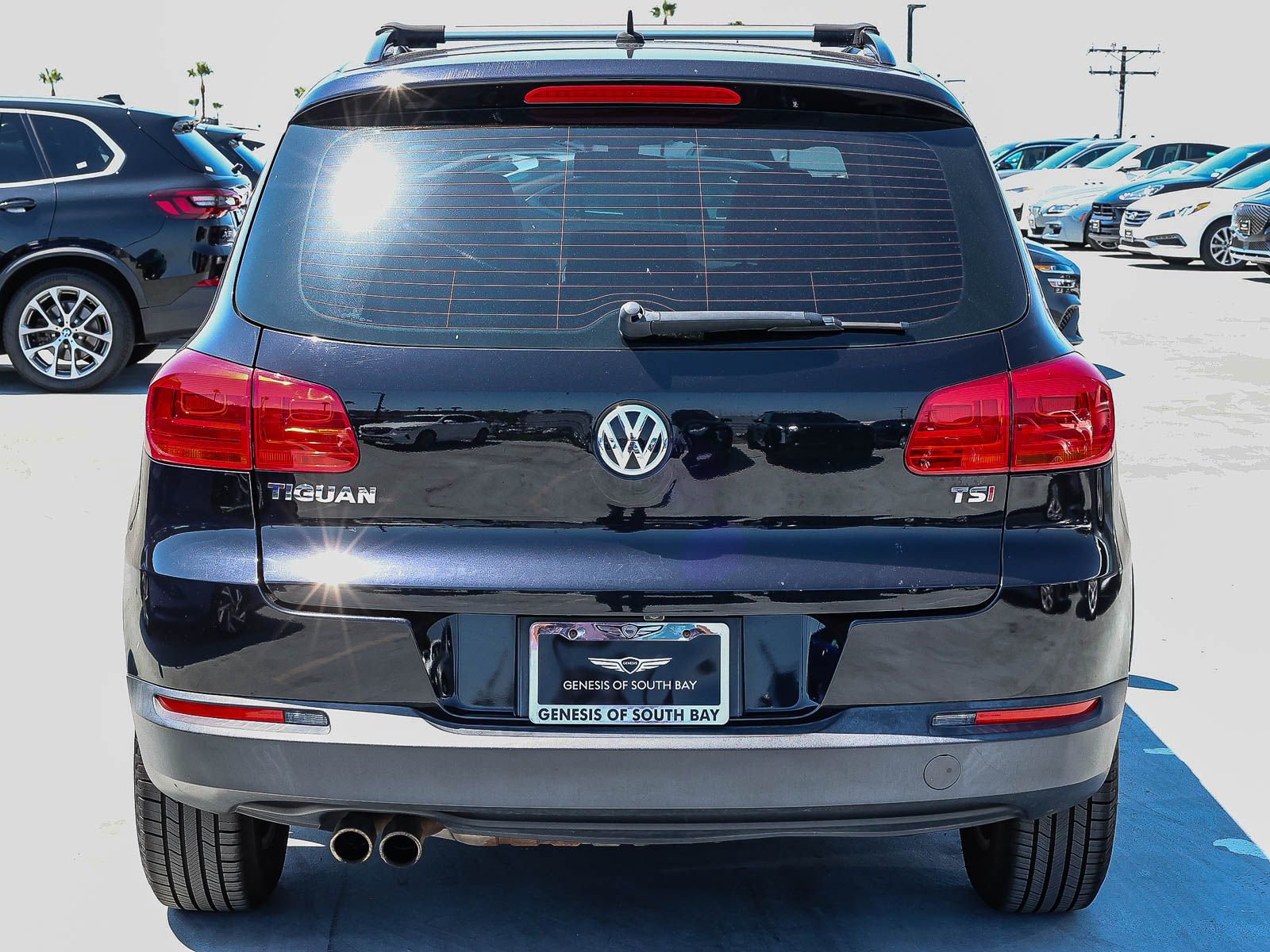 Used 2016 Volkswagen Tiguan S FWD image 5