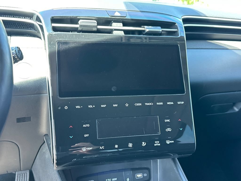 Used 2022 Hyundai Tucson Limited FWD image 21