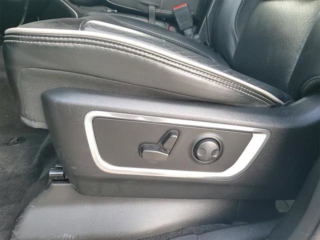 Certified 2025 RAM 1500 Laramie image 12