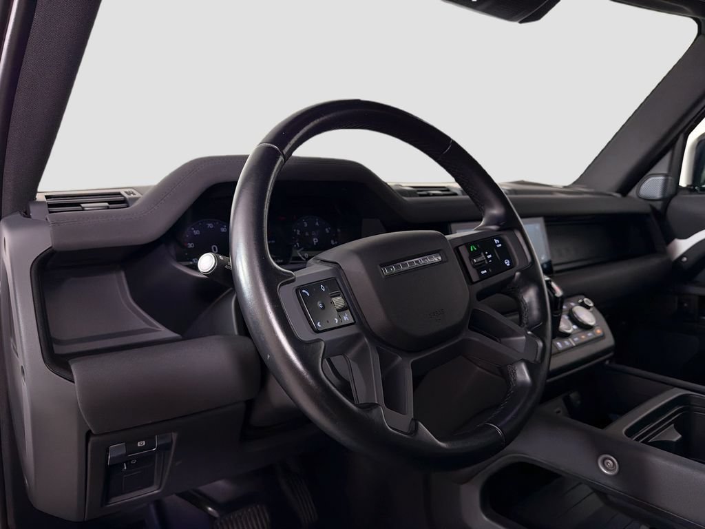 Used 2023 Land Rover Defender 90 X-Dynamic SE AWD/4WD image 9
