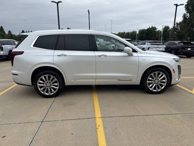 Used 2020 Cadillac XT6 Premium Luxury AWD/4WD image 2