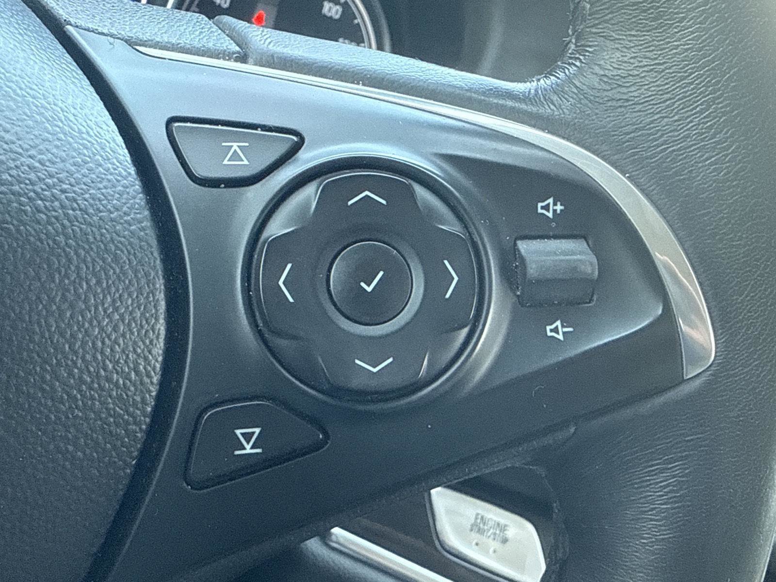 Used 2020 Buick Enclave Essence w/ Sound and Sites Package image 18