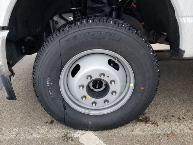 New 2026 Ford F350 XL w/ XL Chrome Package image 25
