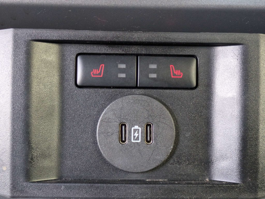 Used 2026 Ford F250 Lariat AWD/4WD image 19