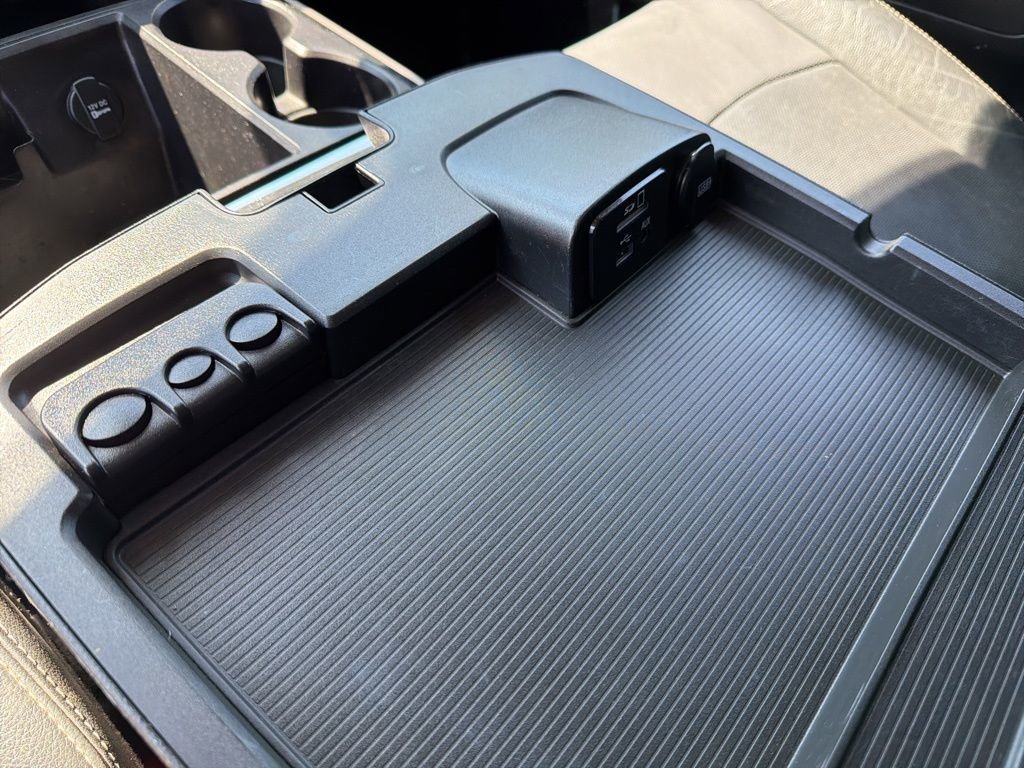 Used 2015 RAM 2500 Laramie w/ Protection Group image 47