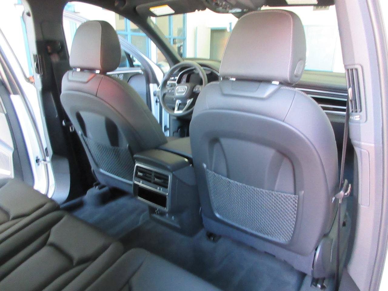 Used 2025 Audi Q7 3.0T Premium Plus w/ Premium Plus Package AWD/4WD image 39