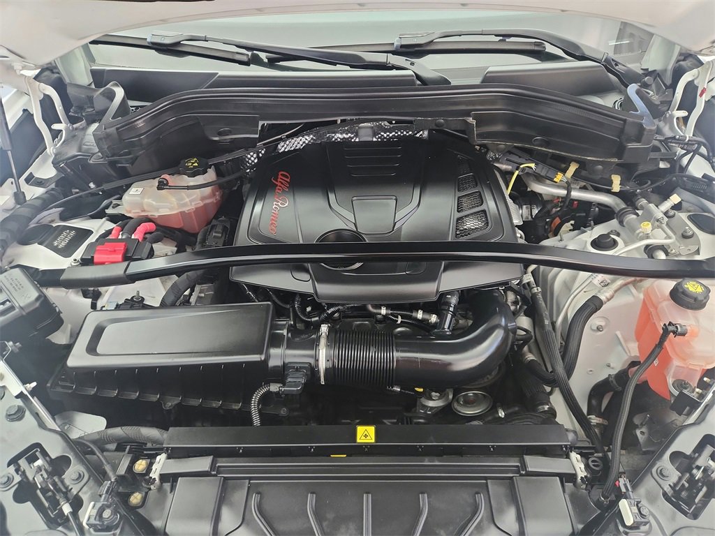 Used 2020 Alfa Romeo Stelvio Ti Lusso w/ Quick Order Package 22X Lusso image 40